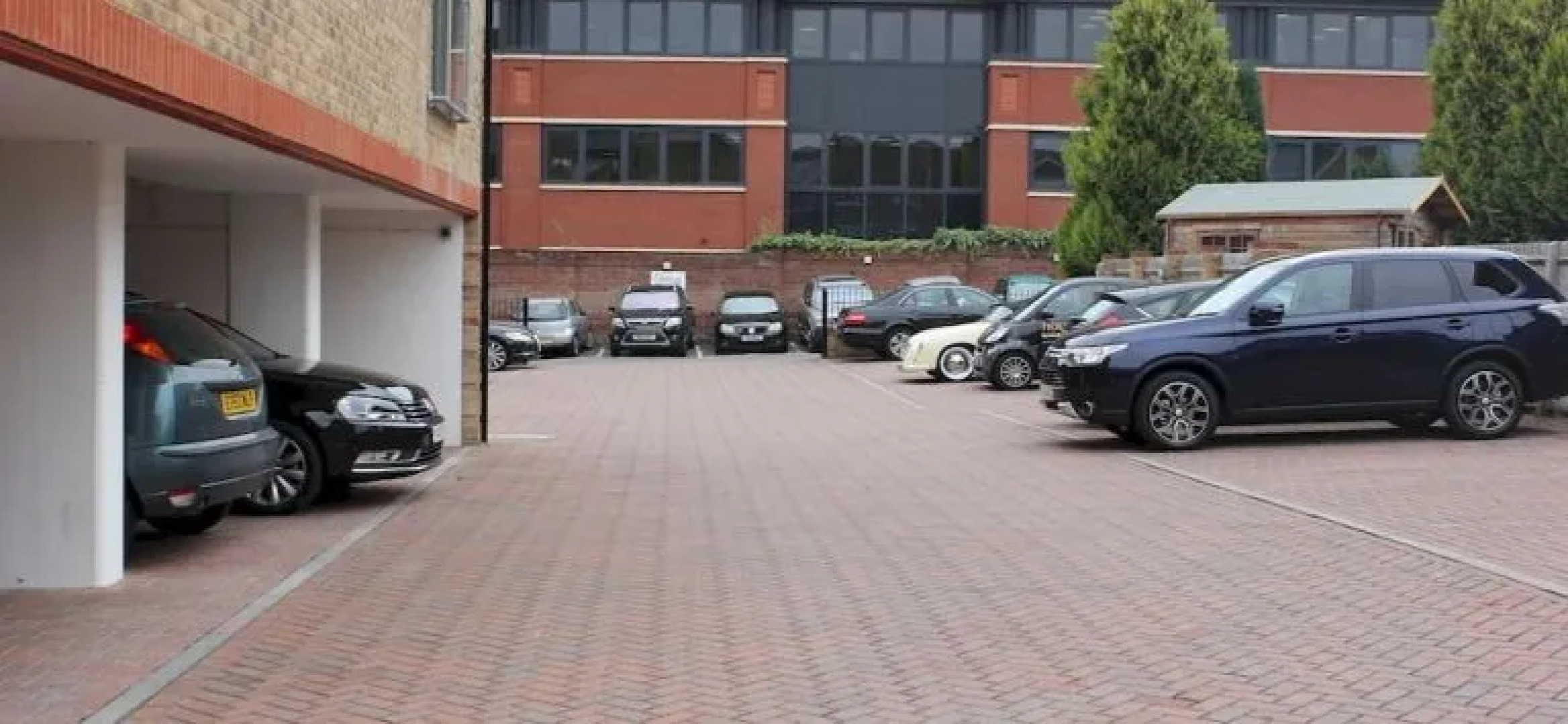 Spur House - House of Fisher