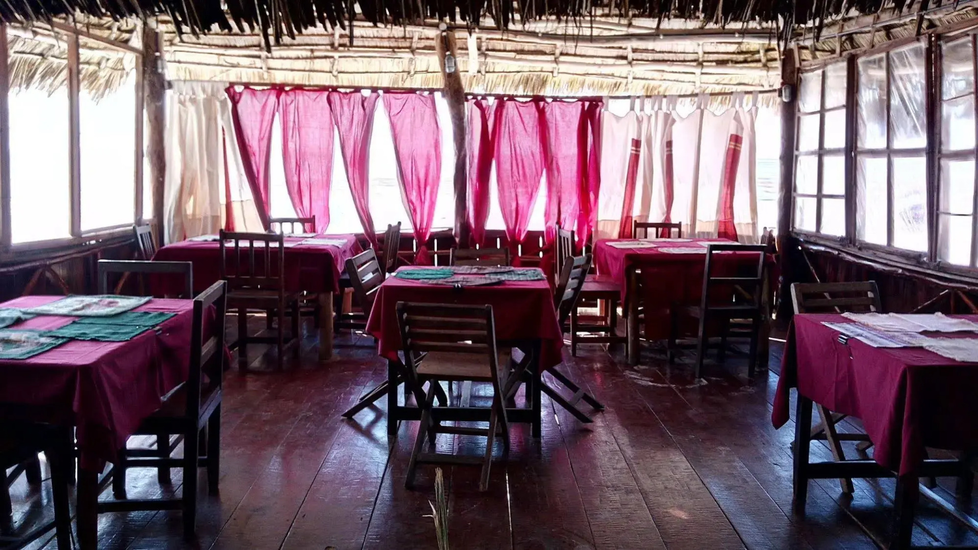 Twisted Palms Lodge & Restaurant