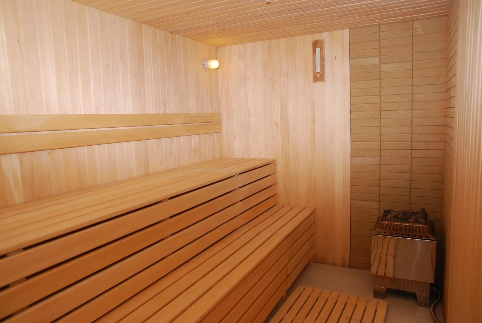 Отель «Диана Люкс»