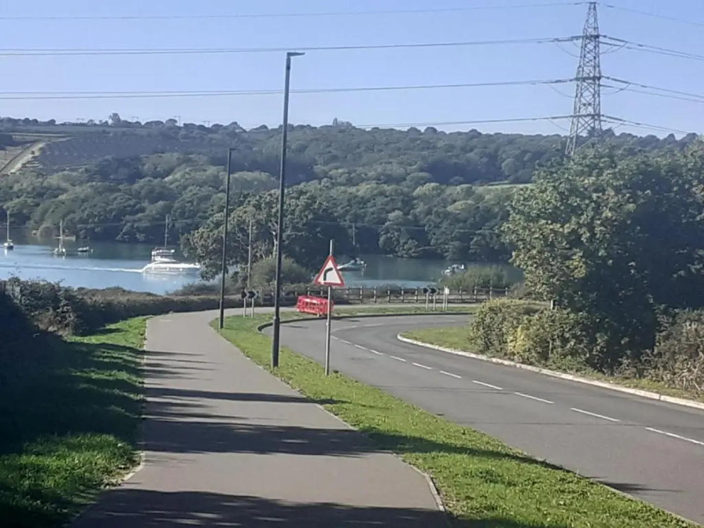 Marinaa Inn, Welcome Home