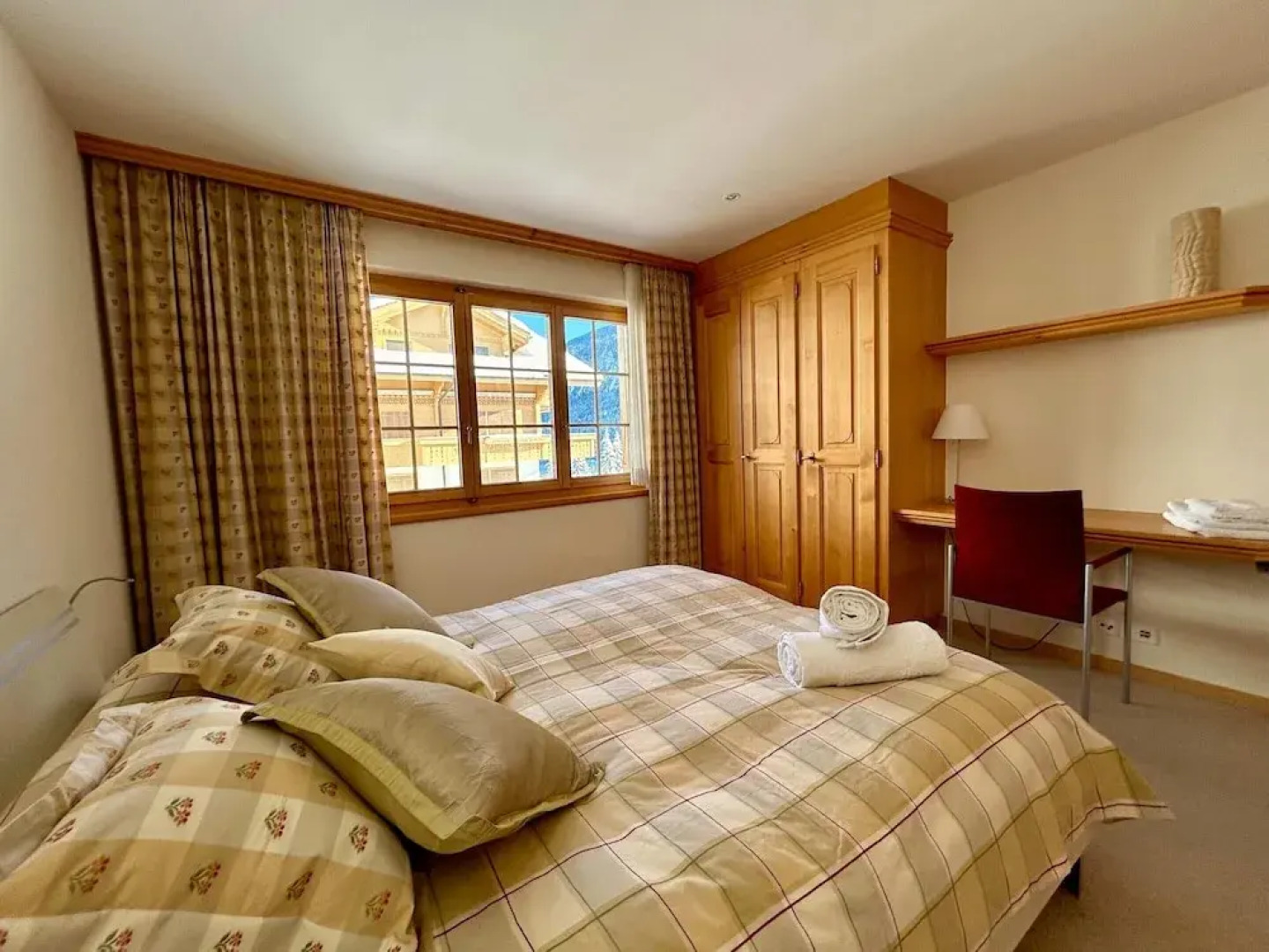 Apartment in Gstaad With Stunning Mountain Views