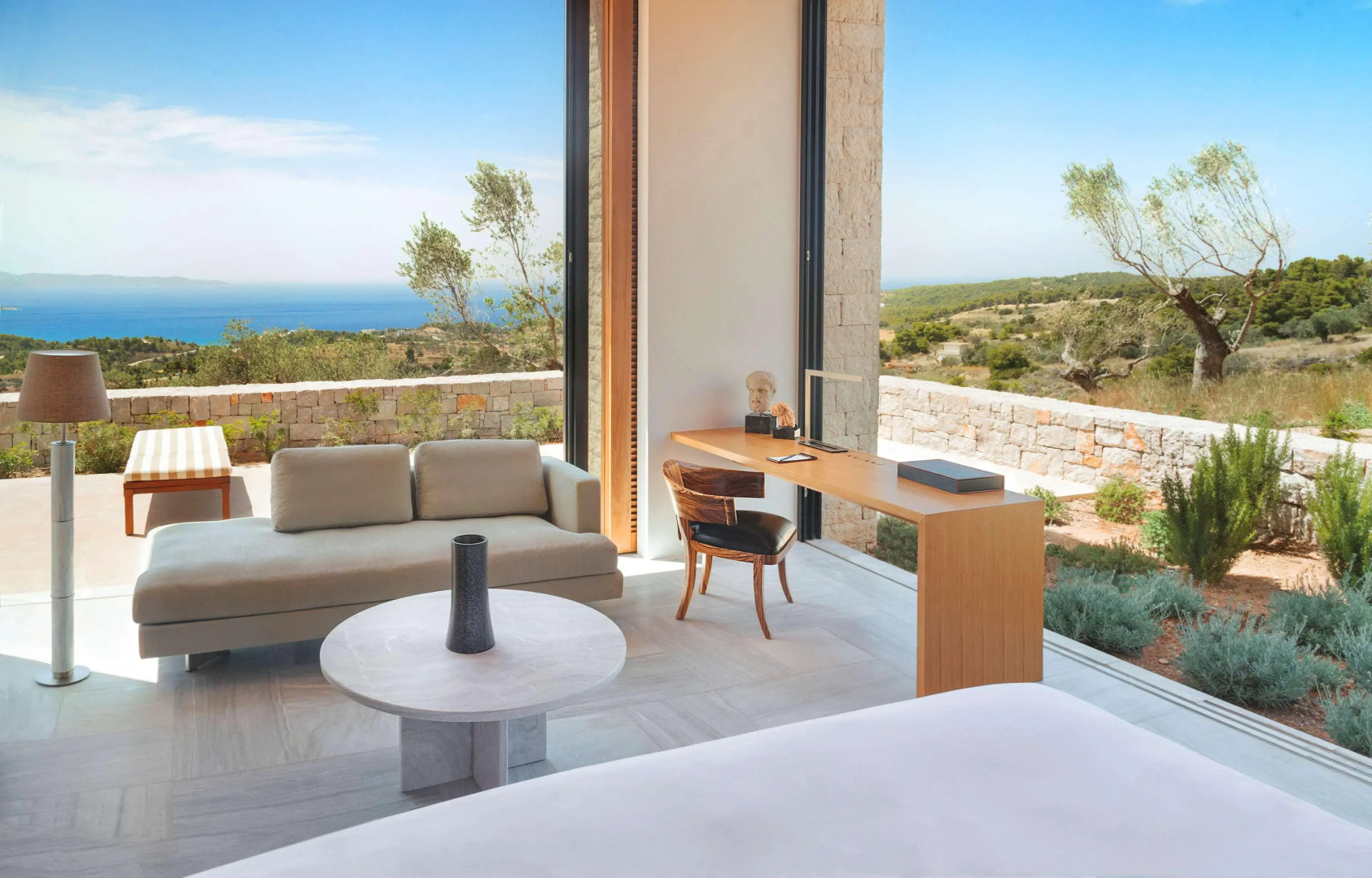Amanzoe