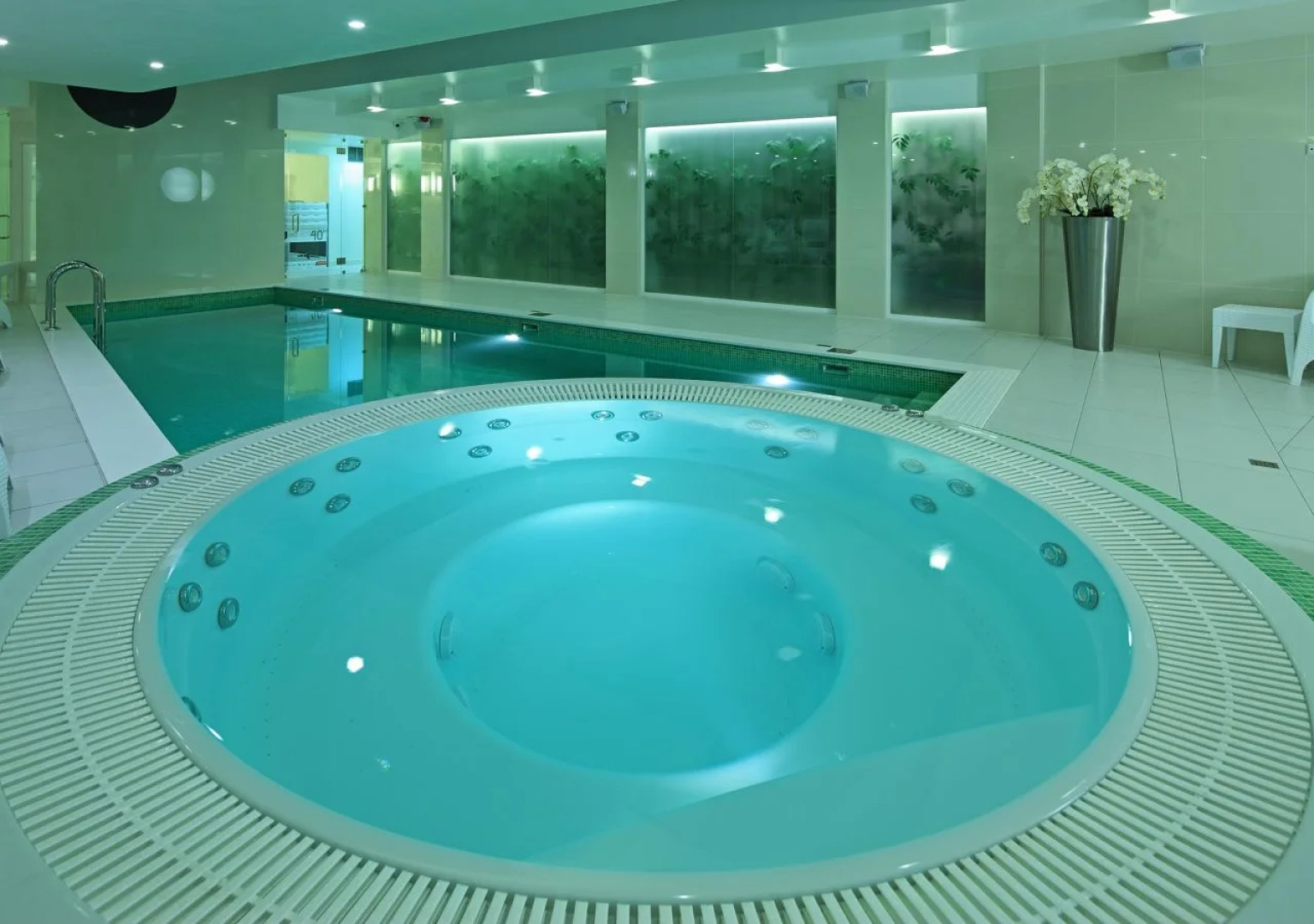 Отель Wellton Centrum Hotel & Spa