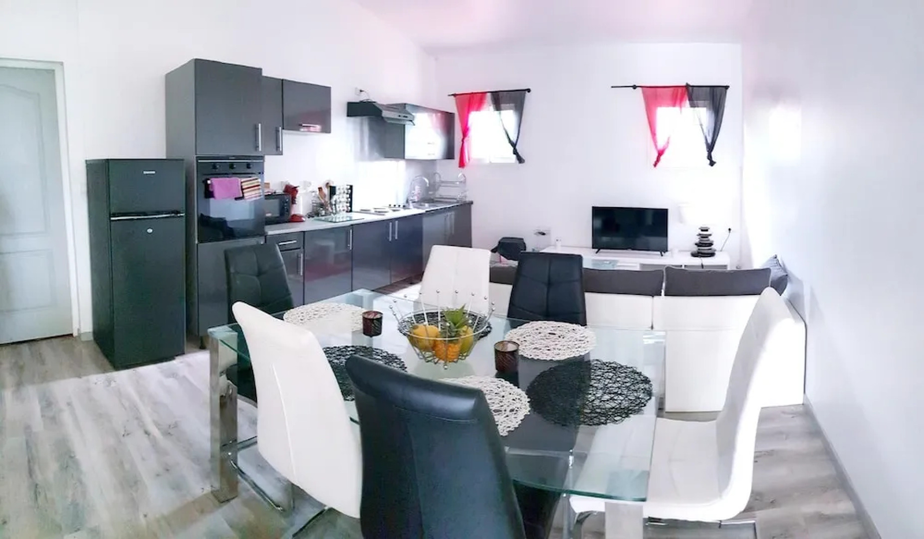 Apartment With one Bedroom in La Rivière Saint Louis, With Wonderful s