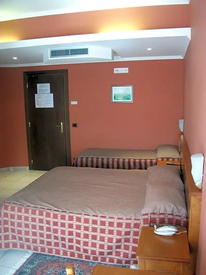 Hotel La Grotte