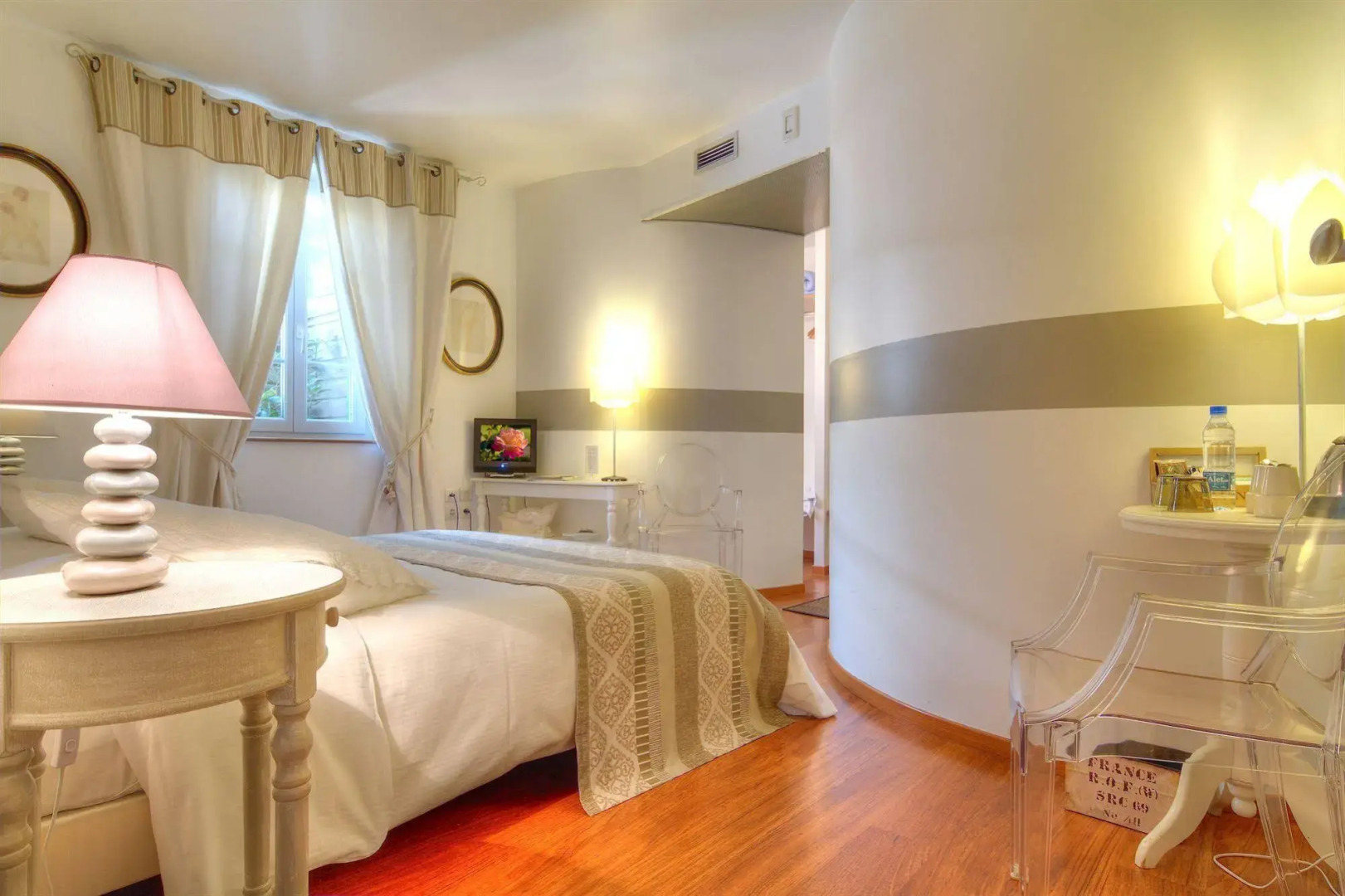 LOGIS Au Canard Gourmand