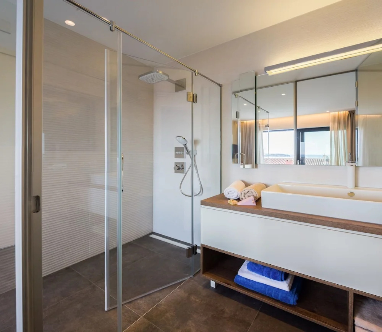 Beachfront Villa Azzurro With Pool