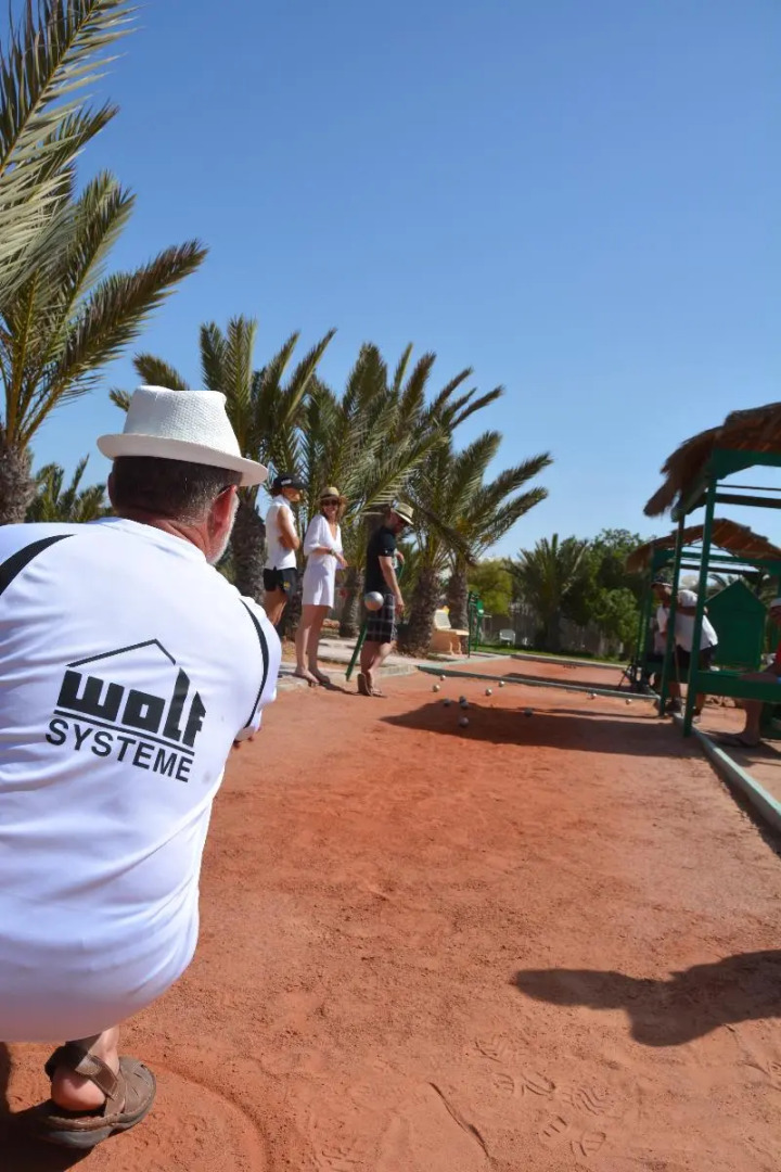 Royal Garden Palace (Families and Couples)