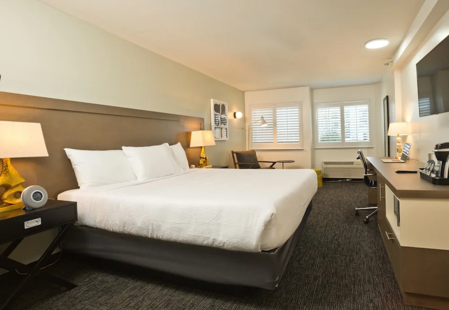 Best Western Crestview Hotel & Suites
