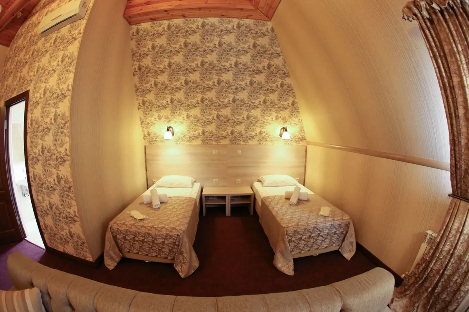 Отель Городок