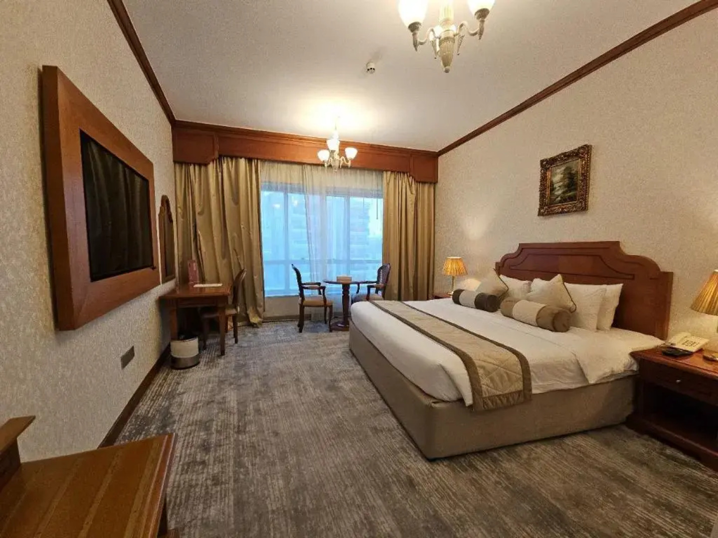 Royal Concorde Hotel & Suite