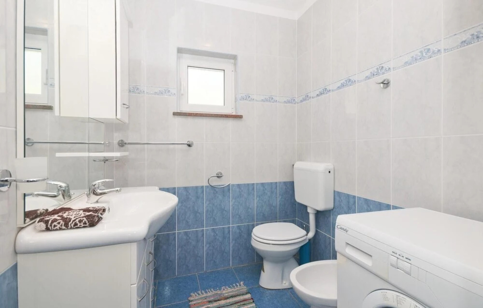 Beautiful Apartment in Cesarica With 1 Bedrooms and Outdoor Swimming Pool