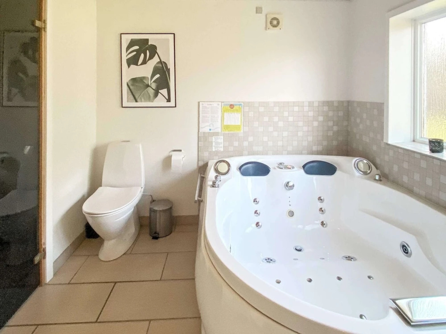 8 Person Holiday Home in Tarm