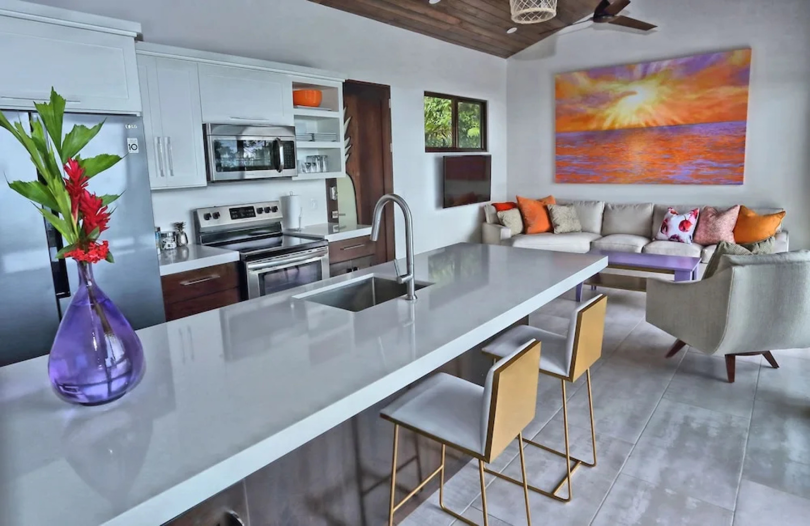 Golden Pineapple Villas