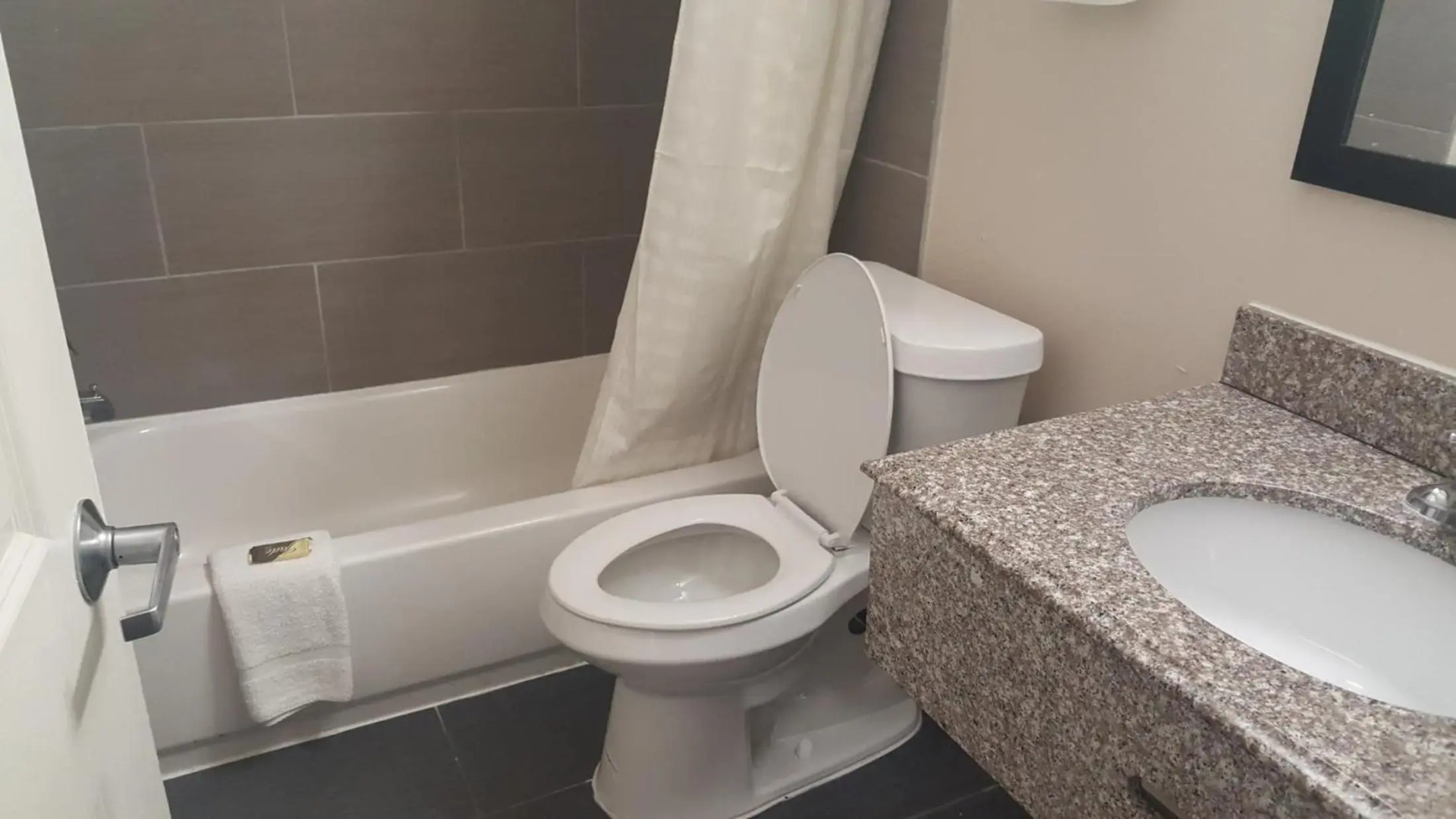 Regency inn and Suites