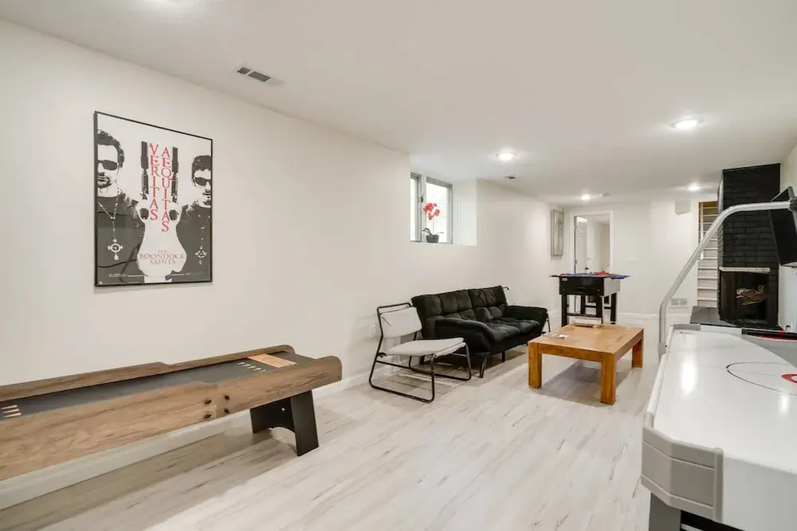 Cozy Minneapolis Home w/ Air Hockey, Near Downtown