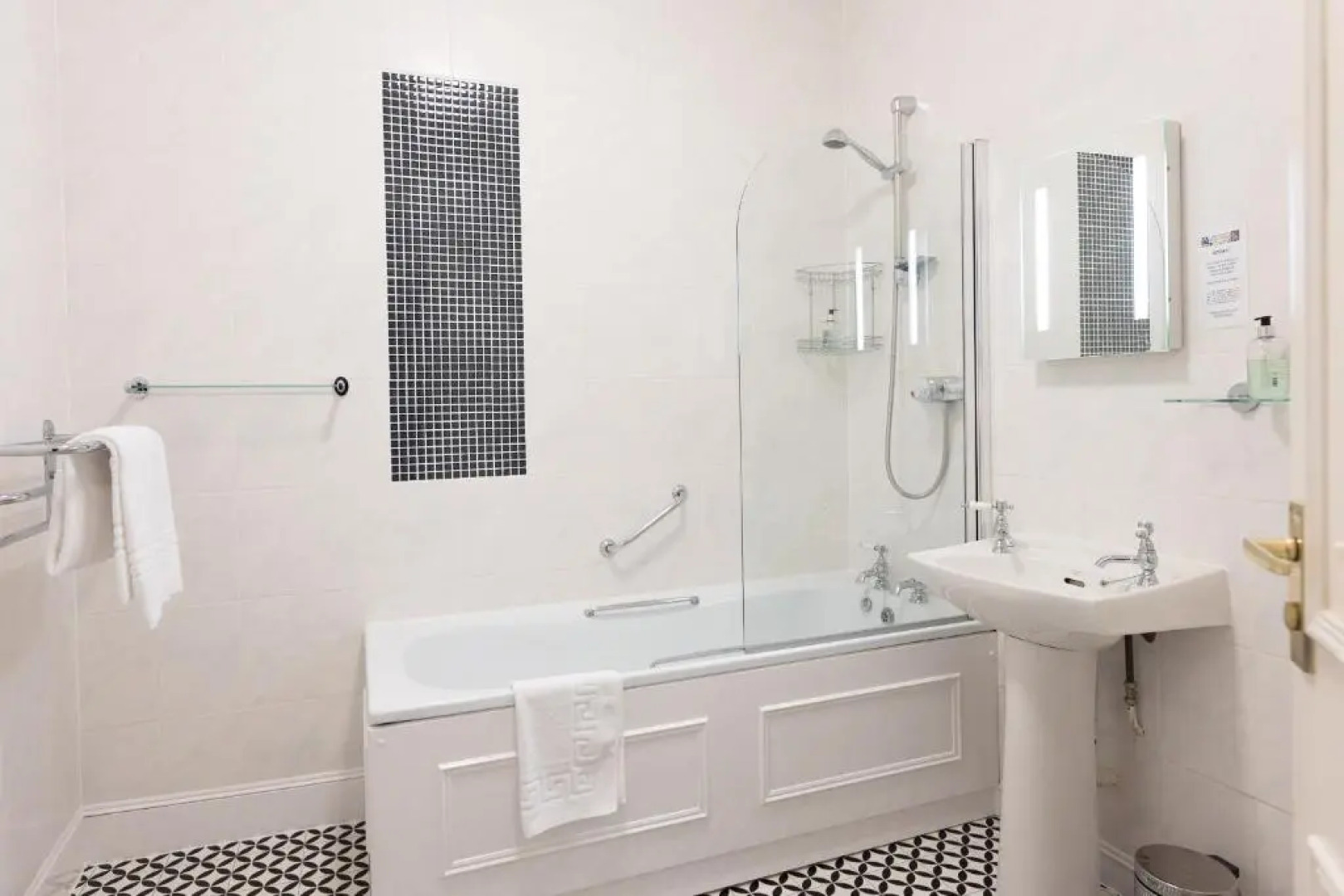 The Grant Arms Hotel