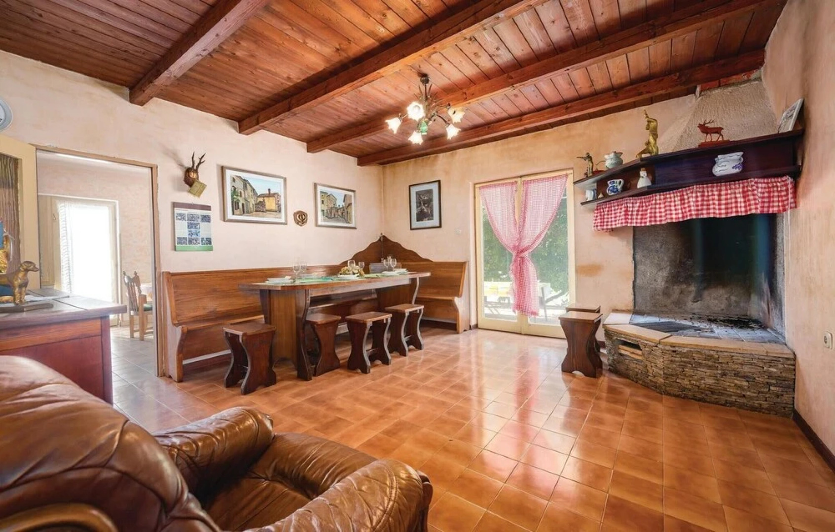 Stunning Home in Rovinj With Wifi and 5 Bedrooms