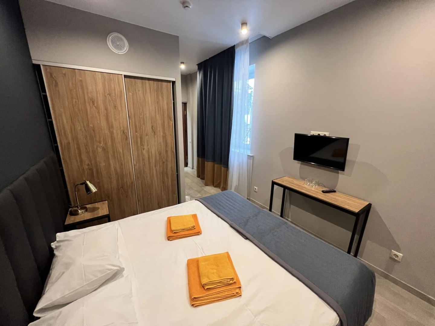 За околицей