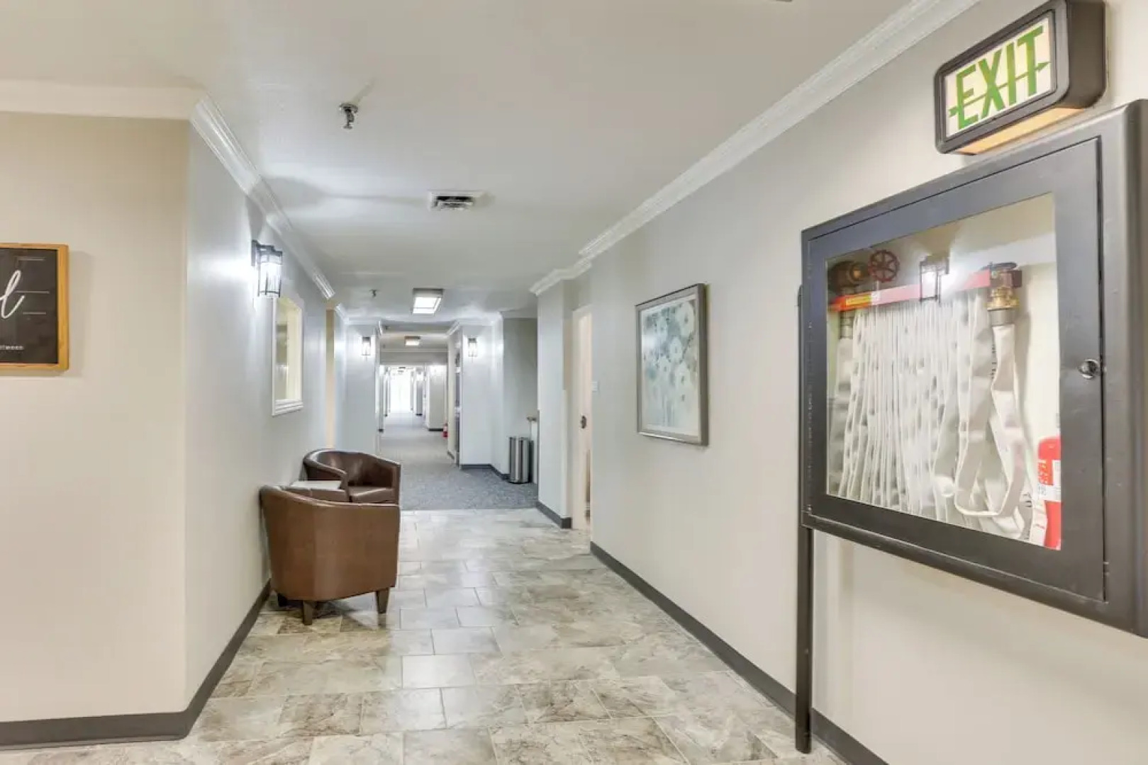 Golf, Shop, Tour & More: Oakland City Apartment