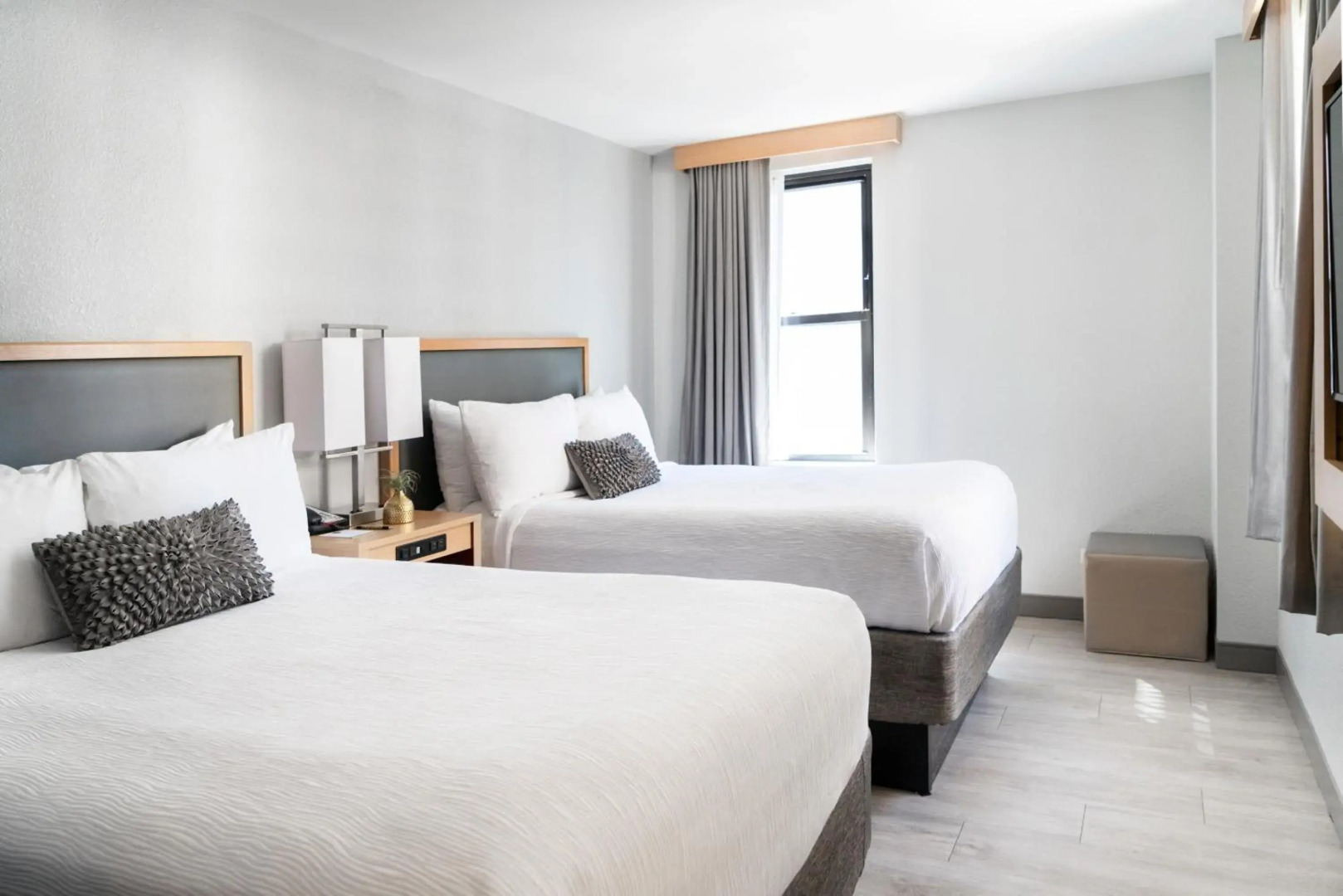 Hotel Saint Clair- Magnificent Mile