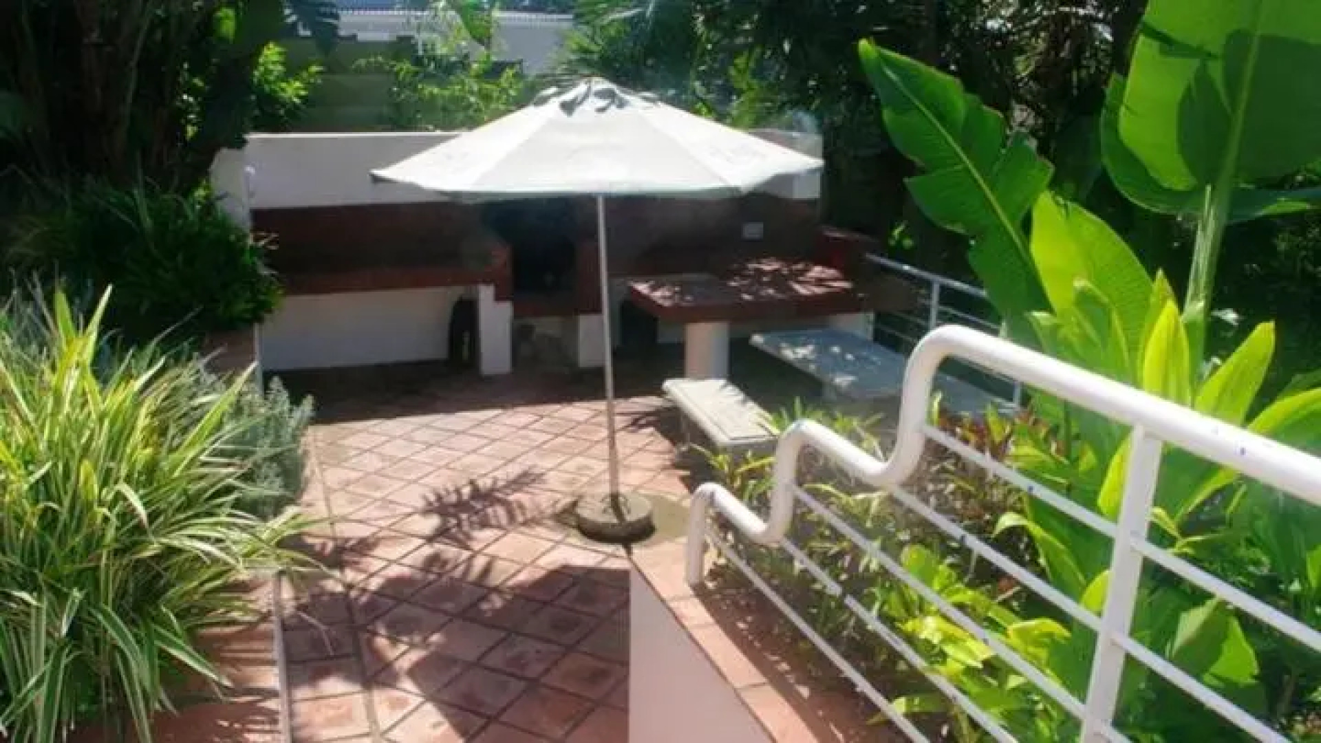 Thoko-Zani Beach House