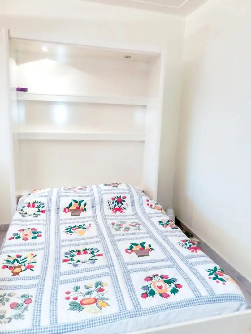 Apartment With one Bedroom in Villeneuve-loubet, With Wonderful sea Vi