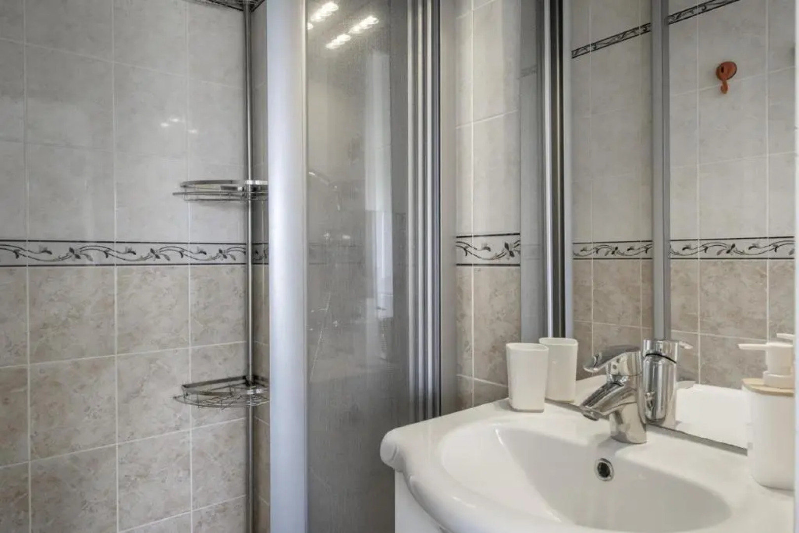 Séjour à 4 ou 6 avec vue sur la marina