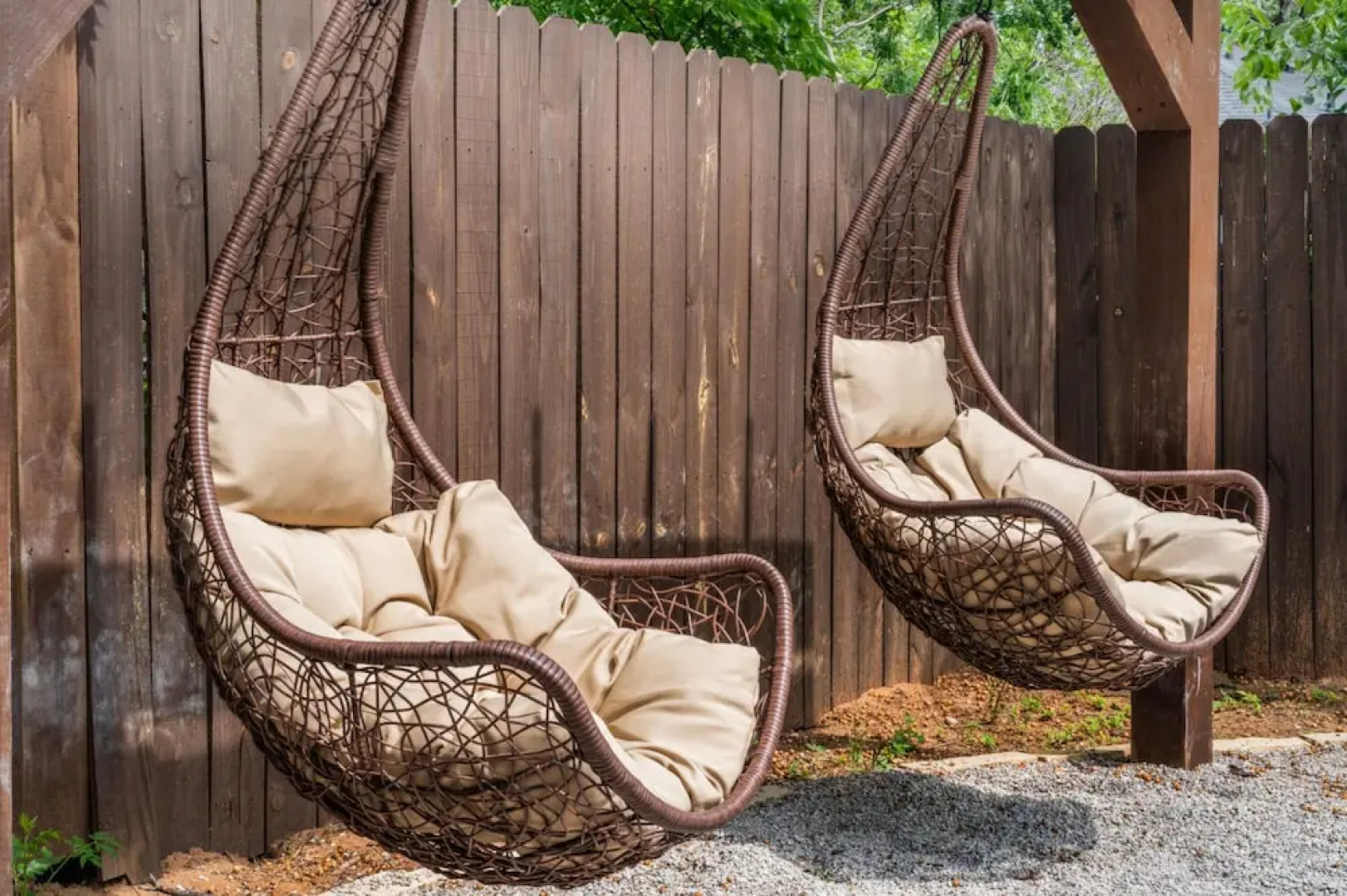 Stockyards- 4min Pet Friendly 3BR Luxe Gem