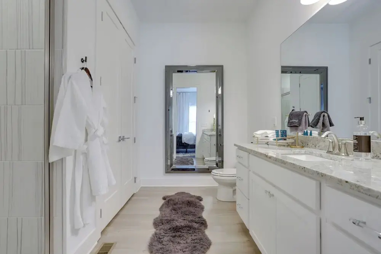 Modern & Luxe Lake Arrowhead Villa Near Marina!