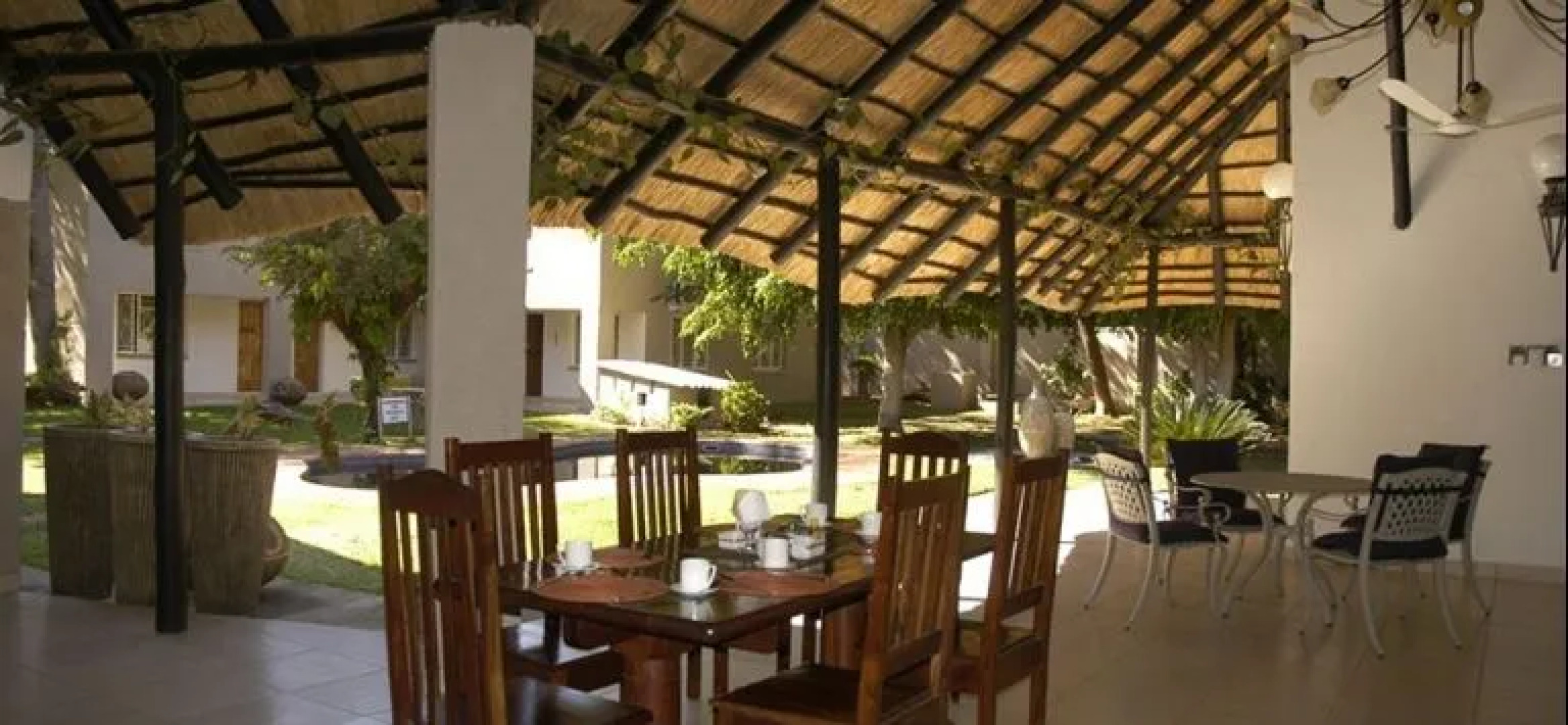 Guest Paradise Lodge