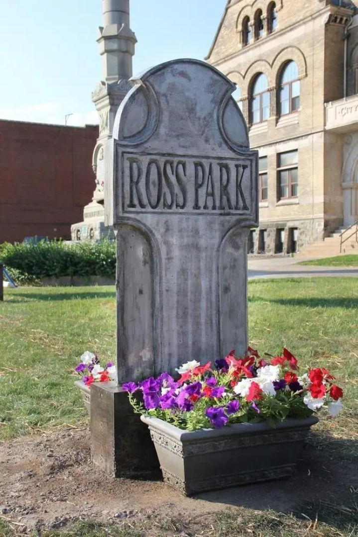 City Hall Grand Hotel