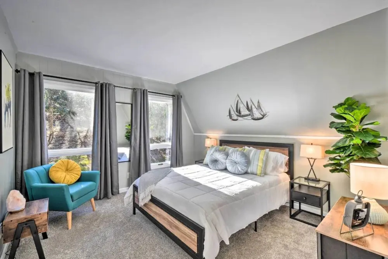 Spacious & Newly Remodeled A-frame w/ 2 Decks