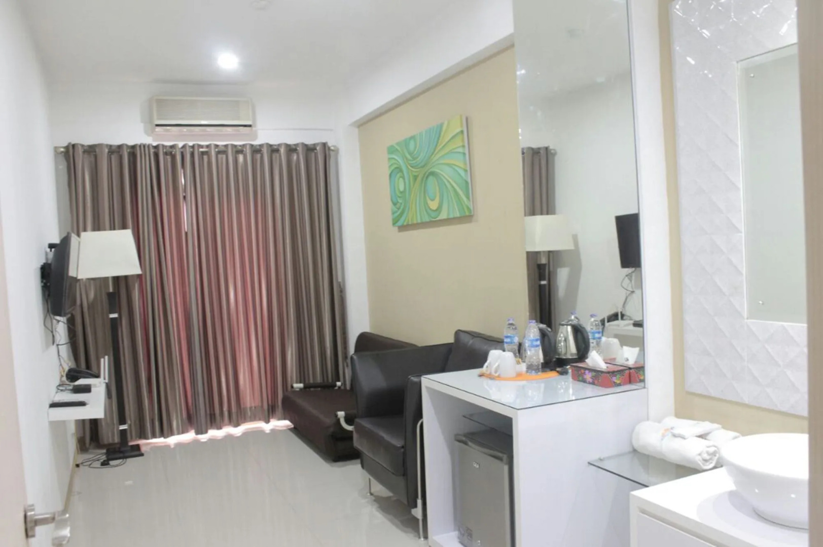 Fastrooms Bekasi Hotel