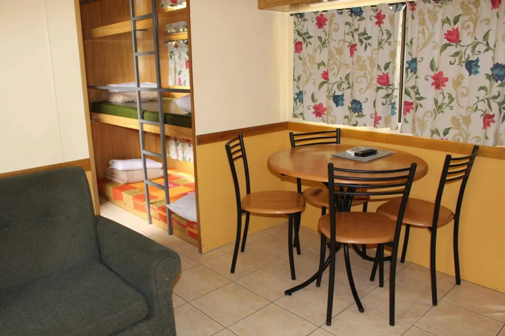 Lani's Holiday Island - Caravan Park