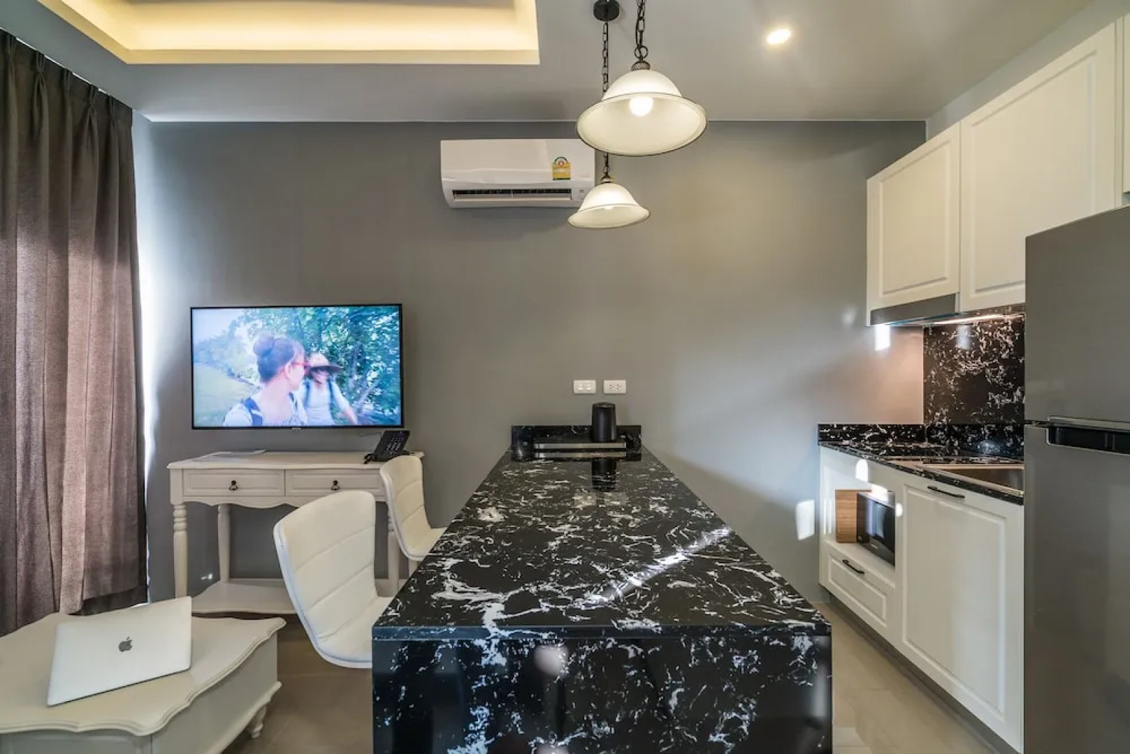 Palmyrah Surin Beach Residence