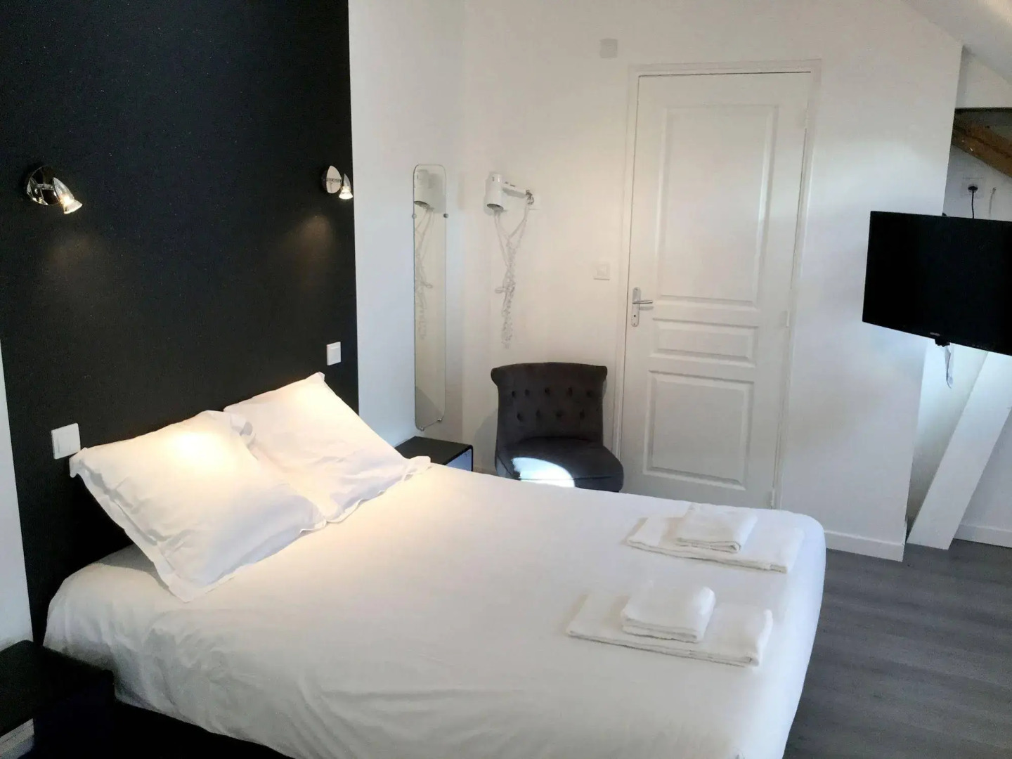 Hôtel Les Trois Lys