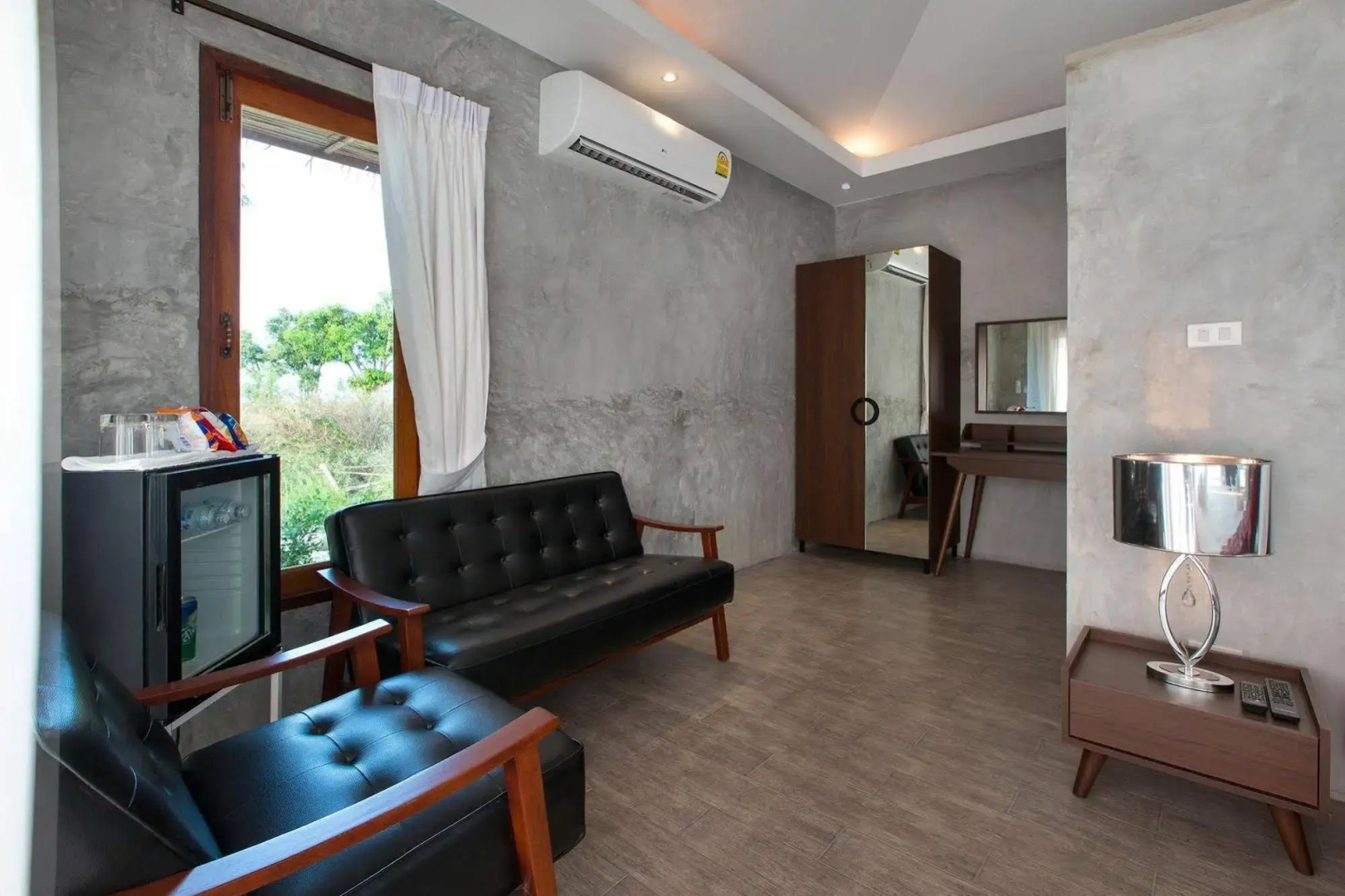 Electric Mango Hua Hin Bungalow Resort