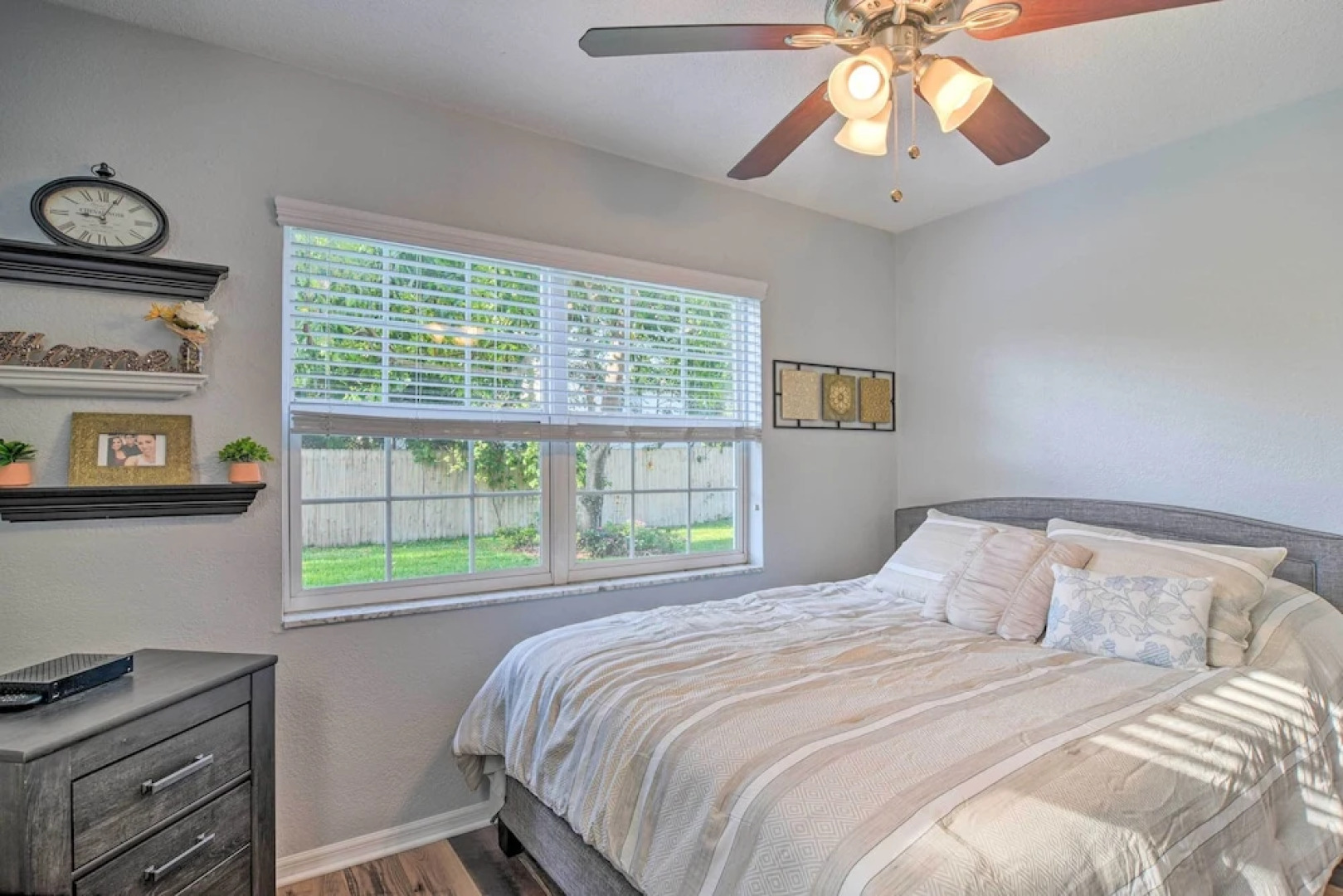 Seminole Home: 1 Mi to Indian Shores Beach!