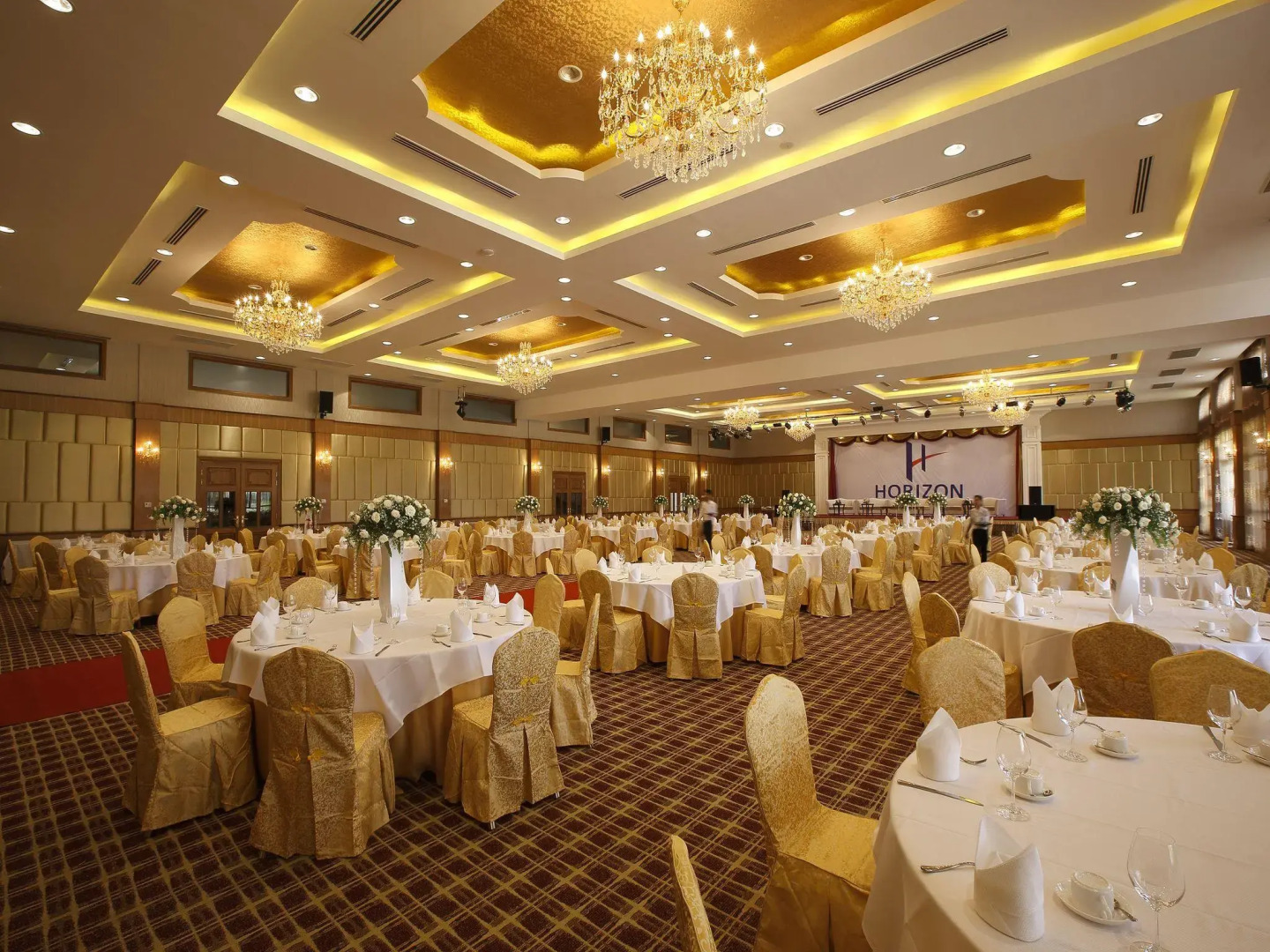 Horizon Lake View Resort Hotel