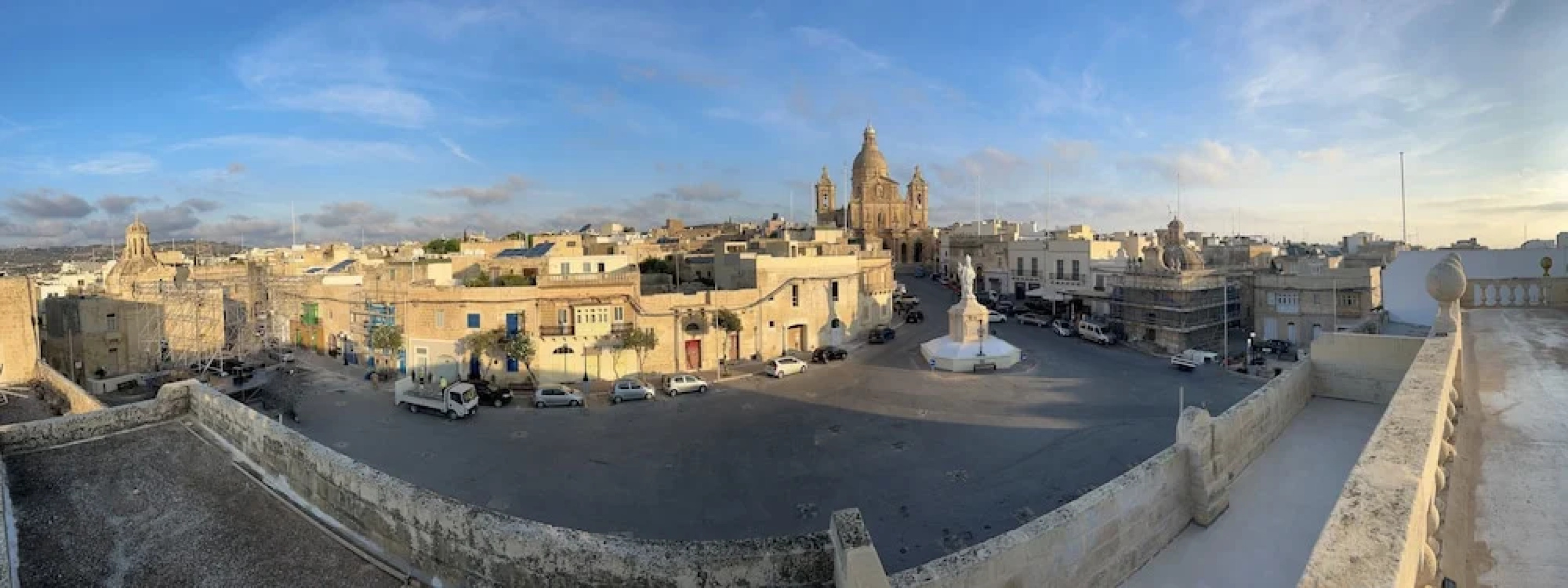 Room in Guest Room - "the 10 Square" - A Townhouse Situated in the Heart of Siggiewi Village Square