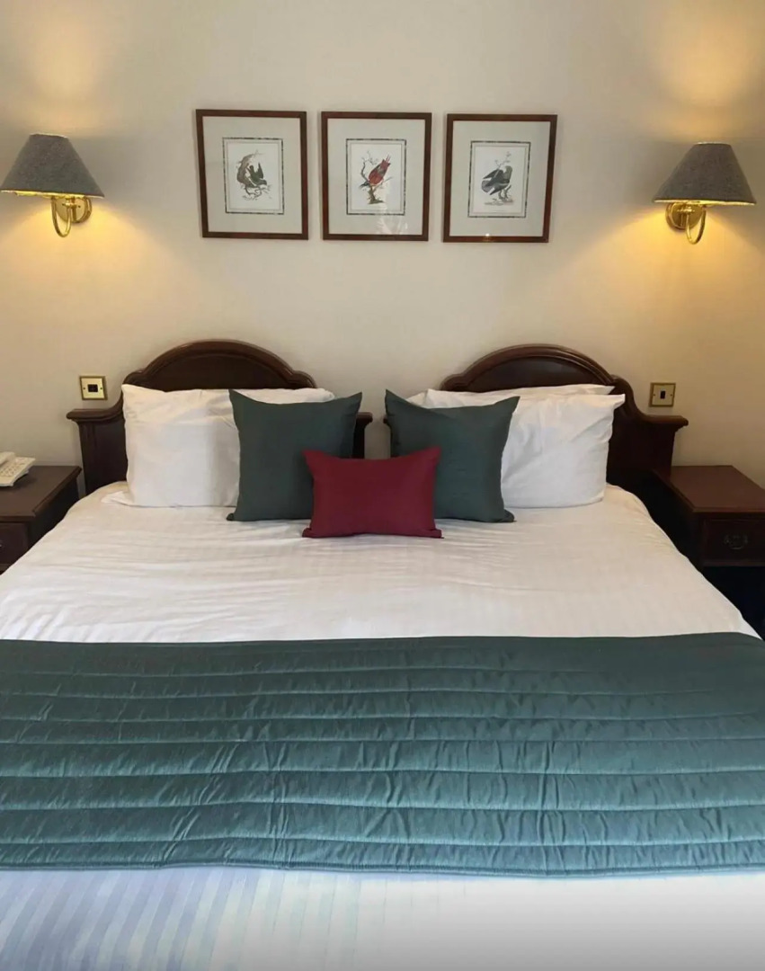 The Royal George Hotel