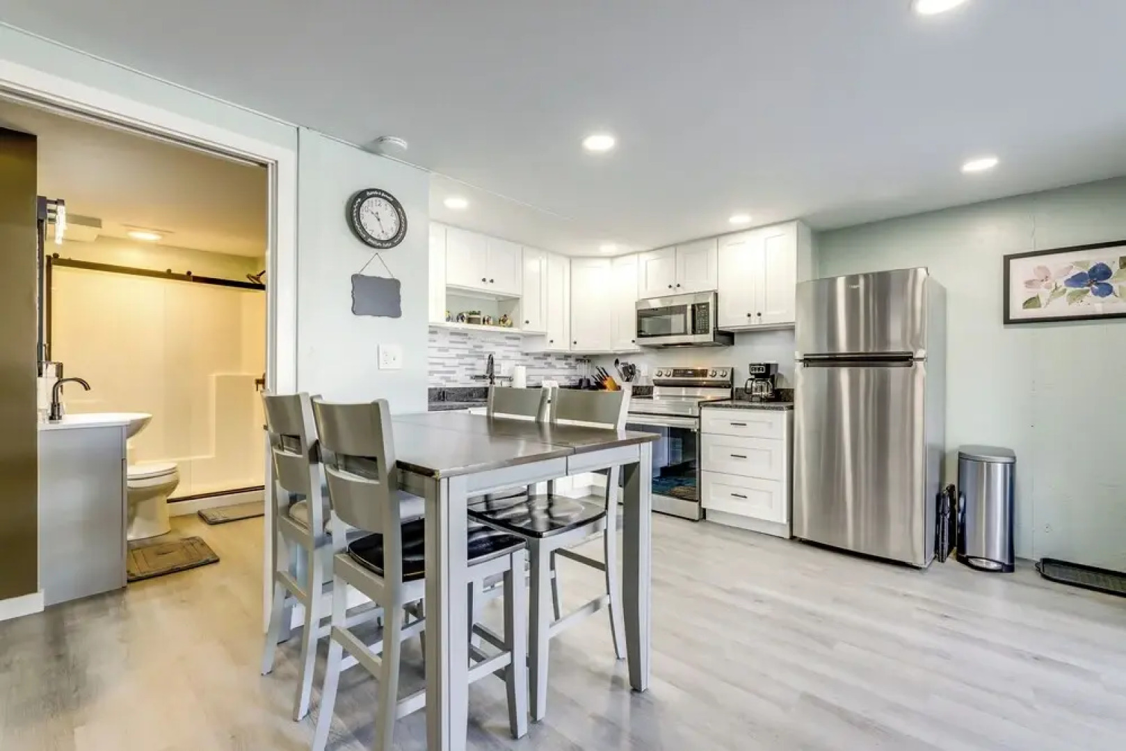 Close to Colleges: Worcester Apt w/ Lake Access!