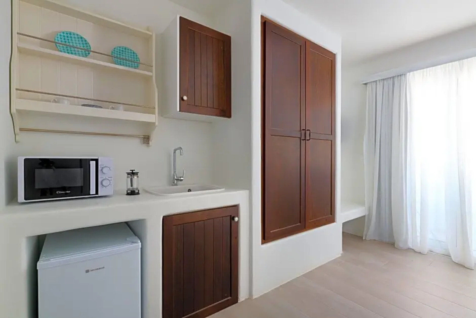 Stegna Akti Luxury Suites