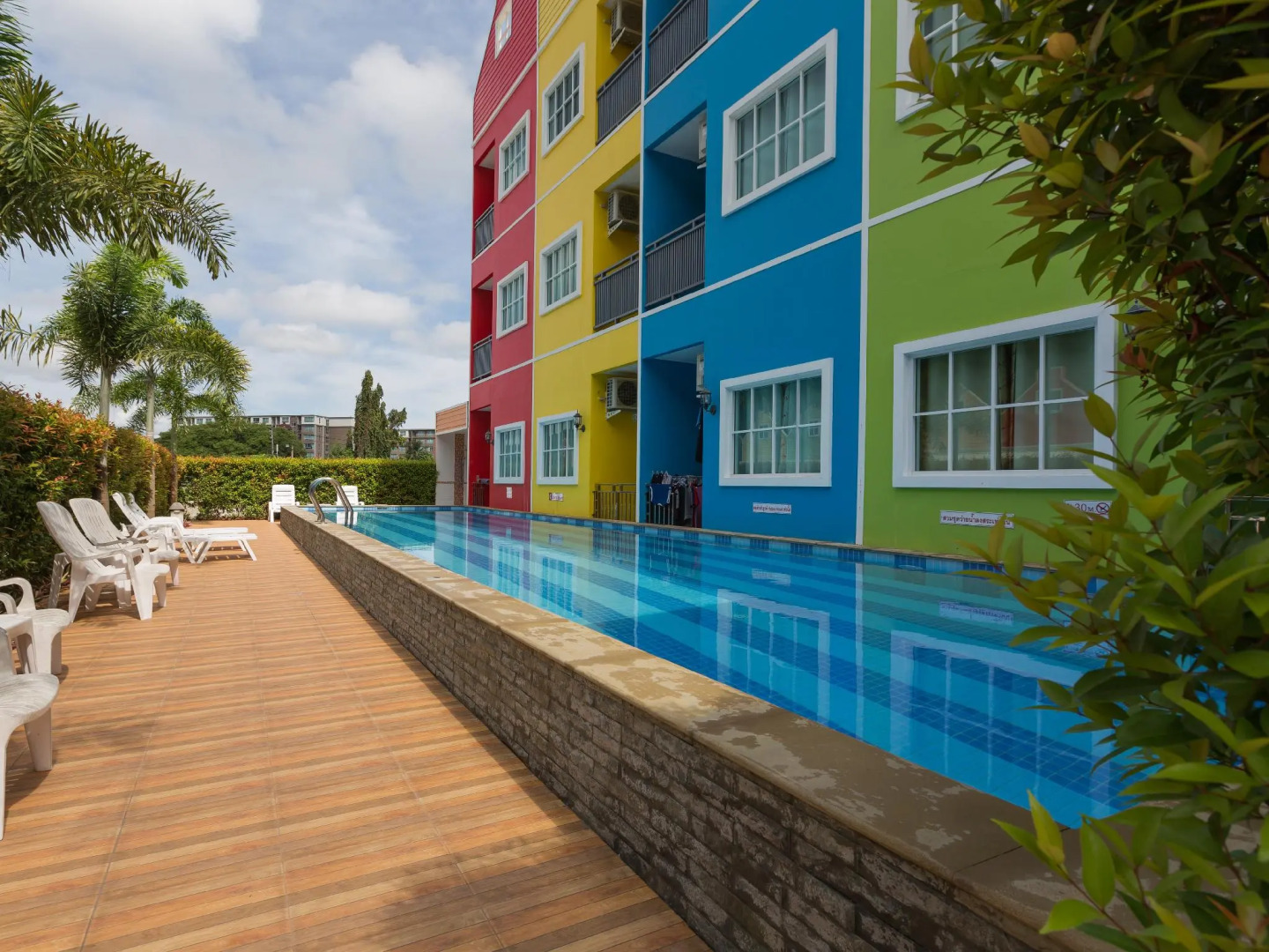 Holland Resort Phuket (SHA Extra Plus)