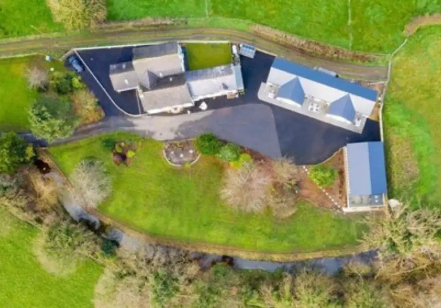 Willow House & Orchard Studios