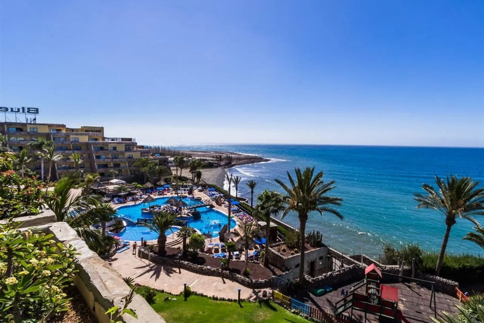 Апарт-отель BlueBay Beach Club