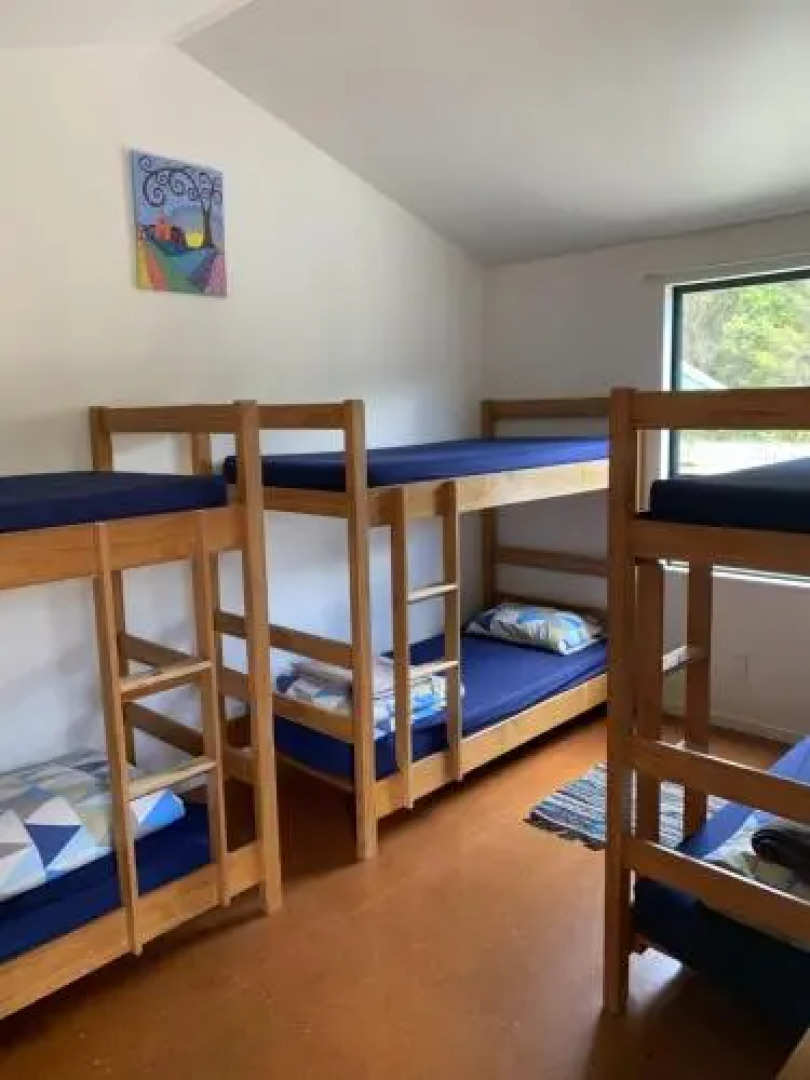 Pickled Parrot Backpackers