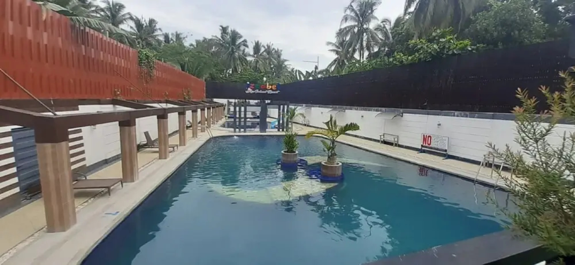 OYO 669 Izaabel Inland Resort And Dormitel