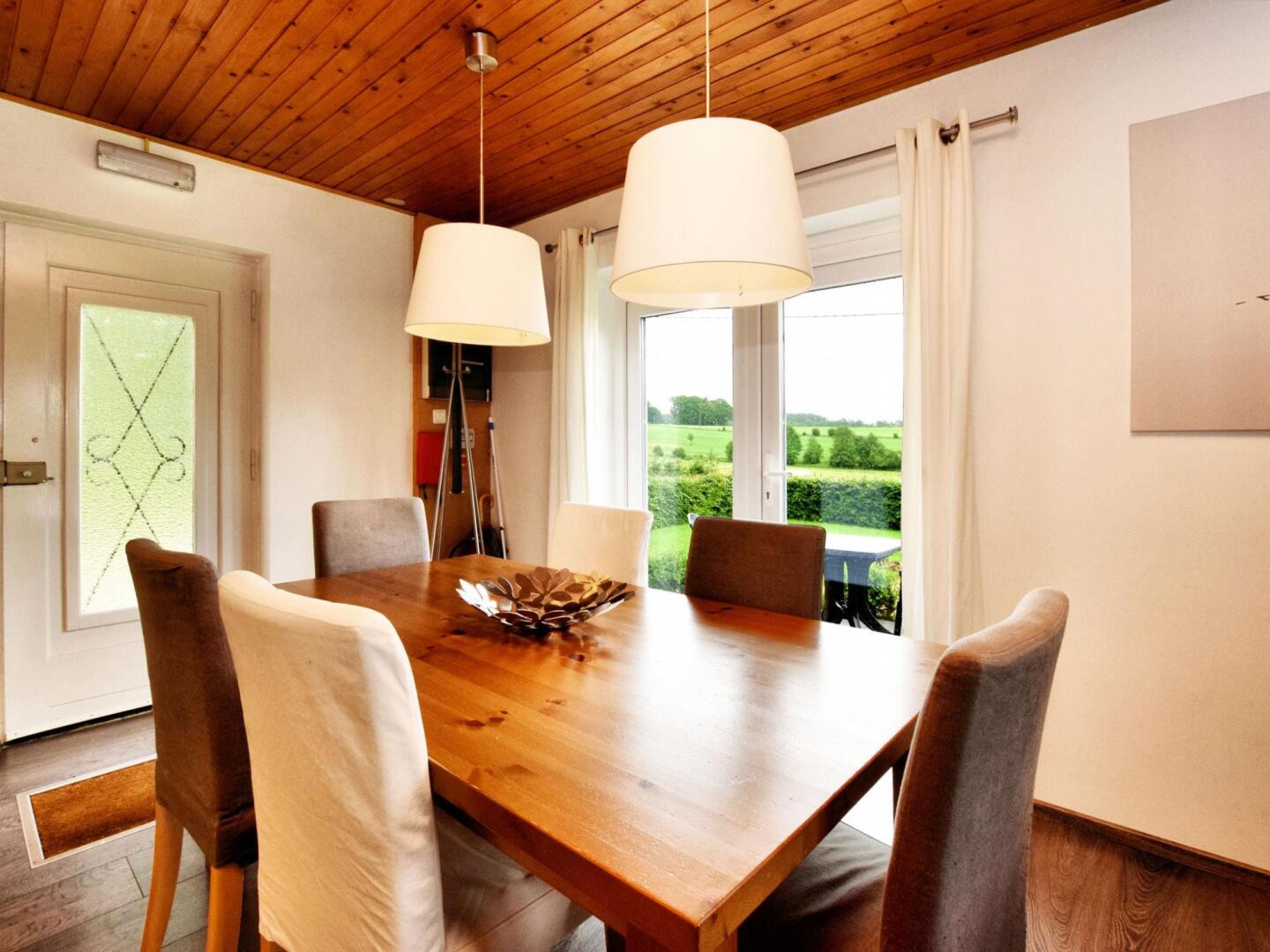 Charming Holiday Home in Gouvy with bubble bath